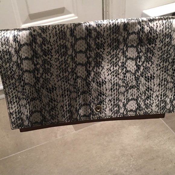 Vince Camuto Envelope bag - Picture 5 of 6